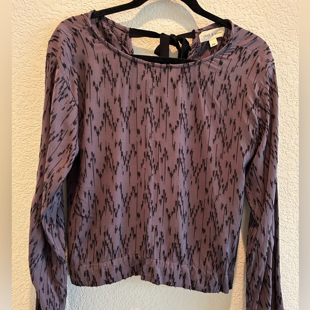 Cloth & Stone Lavender Patterned Blouse